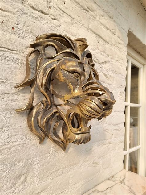 lion wall mount